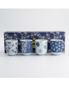 Geschenkset vier japanische Porzellanschalen mit blau-weißen Blütenmotiven, 160 ml