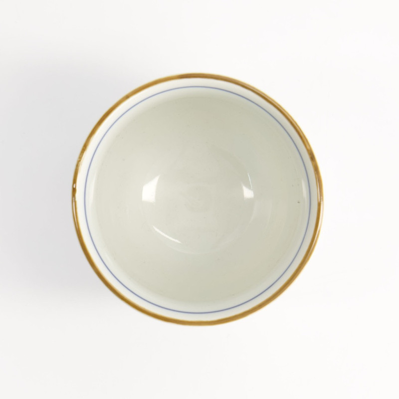 Tasse à thé blanche bord doré et fine ligne bleue intérieure modèle vague Thés et Traditions