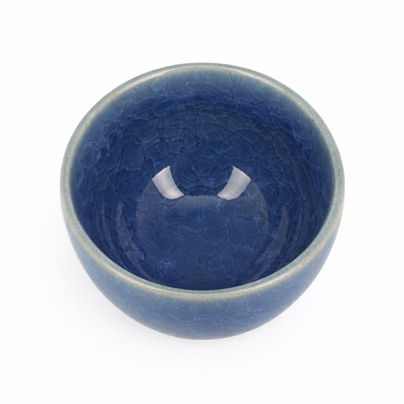 Tazza celadon blu scuro con texture craquelé per tè o infuso