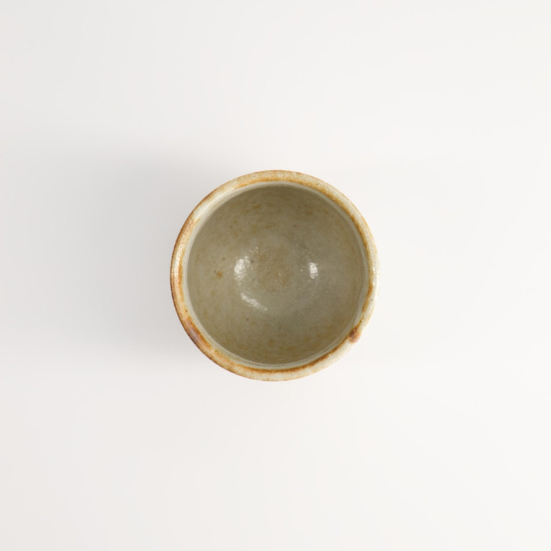 tasse Yunomi Shino 20cl en céramique beige avec bordure marron clair pour thé japonais