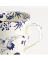 Weiße Porzellan-Tasse mit blauem Dekor, Kranich- und Blattwerk-Motiv im japanischen Stil, 38 cl