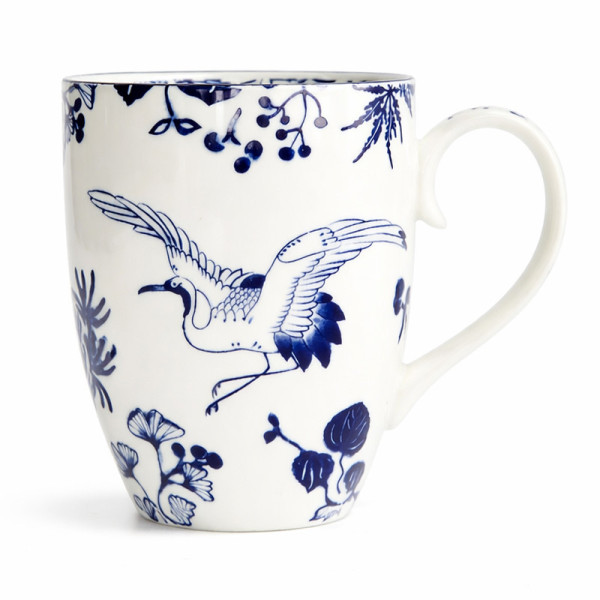Tazza in porcellana bianca decorazione blu motivo gru e fiori giapponesi 38cl
