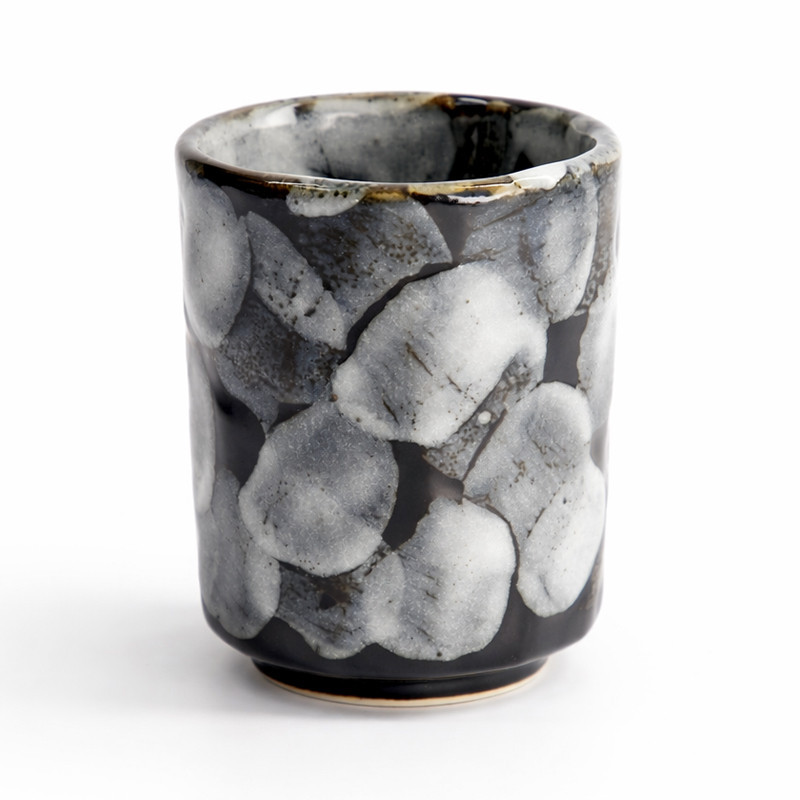 Tetsu-Tasse 30 cl aus schwarzer Keramik mit nuancierten grauen Motiven für Tee oder Kräutertee