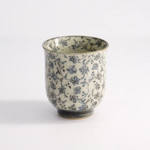 Porzellanbecher mit blauem Blumenmuster im Sometsuke-Stil, 200 ml Fassungsvermögen