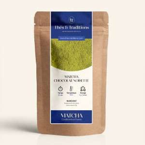 Sachet kraft refermable de Matcha Latte Chocolat Noisette, étiquette bleu marine et or Thés & Traditions, fenêtre laissant voir 
