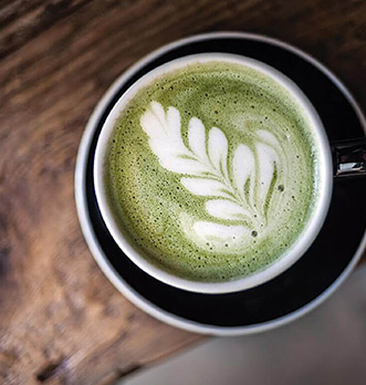 Tout savoir sur le thé Matcha : Origines et bienfaits