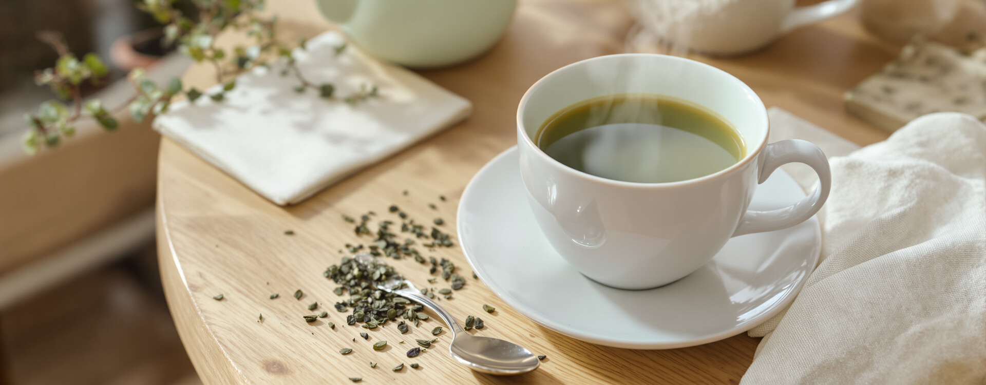Caféine dans le thé : tout ce que vous devez savoir avant votre prochaine tasse