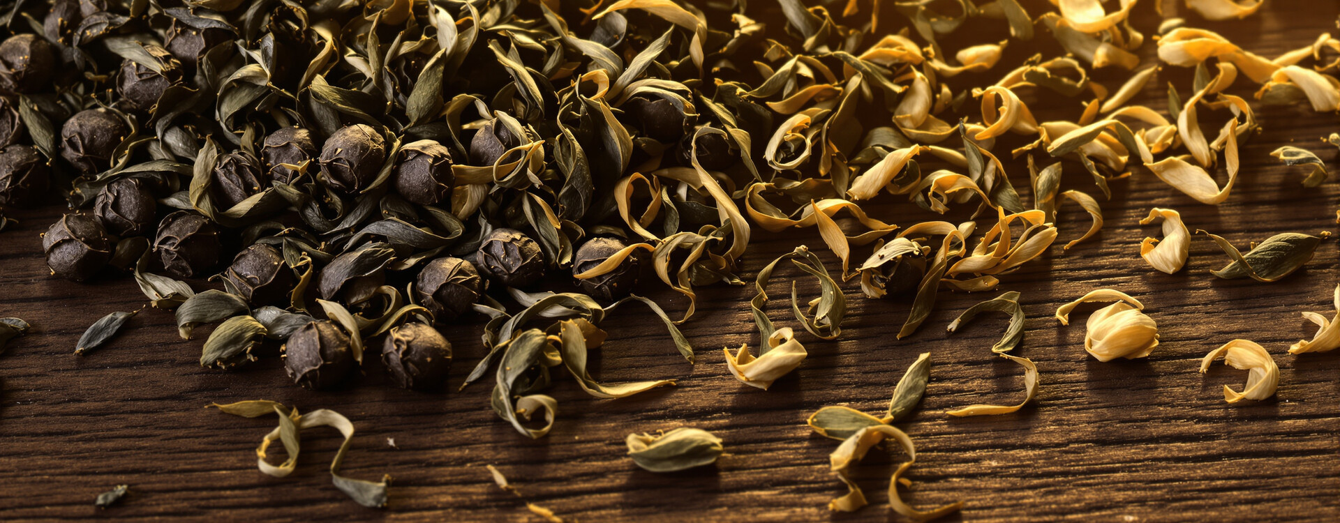 Découverte des thés oolong : origine, goût, bienfaits, ...